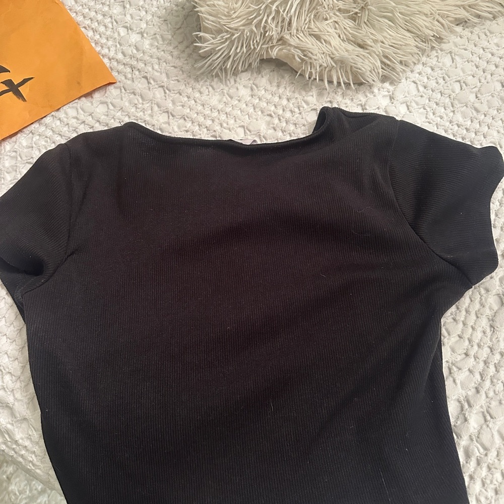Black Ribbed Crop Top - Picture 3 of 3